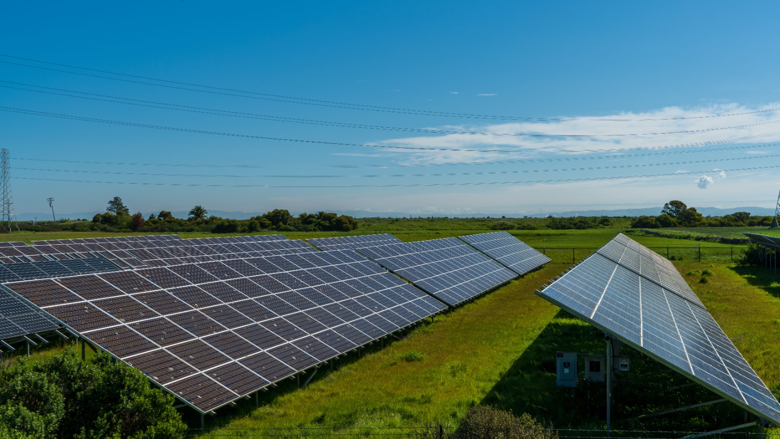 Renewable energy investor — long-term contracted revenue in Jordan